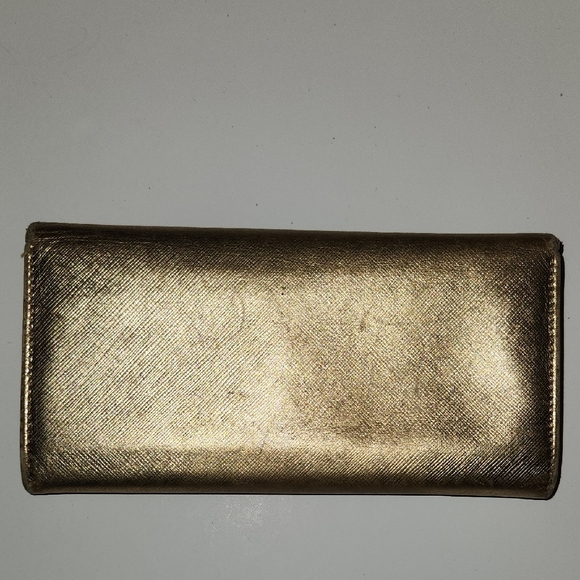 Salvatore Farragamo Metallic Gold Long Wallet - Picture 2 of 15